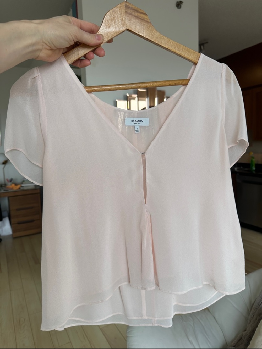 Babaton Pale Pink V-Neck Flutter Sleeve Blouse / Small